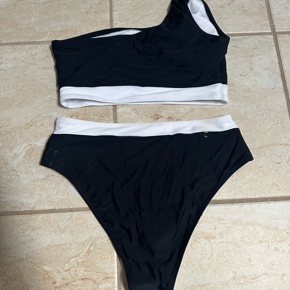 WOMENS contrast trim one shoulder high waisted bikini swimsuit - Picture 6 of 8